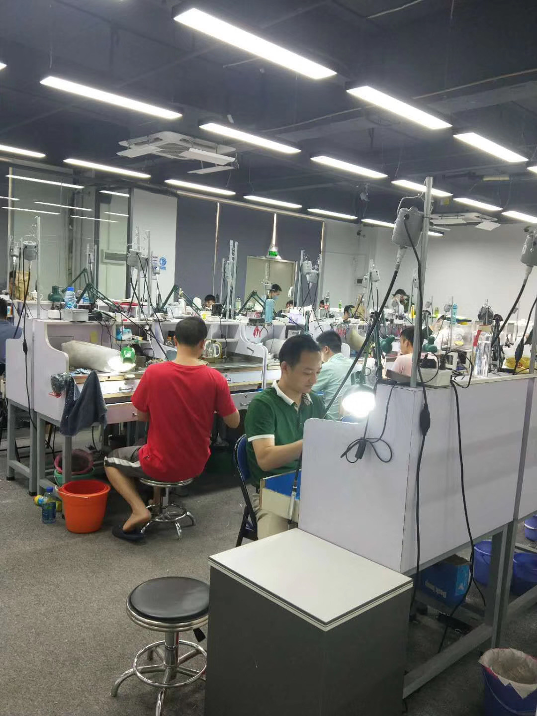 xưởng sản xuất