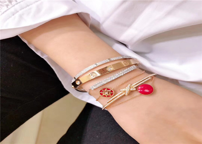 Octagon Design 18K Gold Diamond Bracelet , Sophisticated  High Jewelry