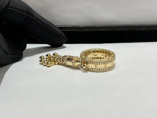 Đồ trang sức độc quyền tùy chỉnh với đá quý tự nhiên và thiết kế cá nhân cho các thương hiệu thời trang sang trọng