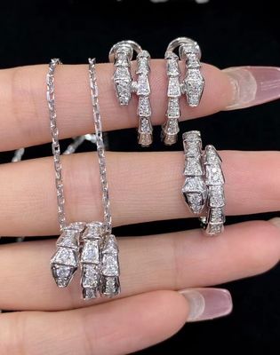 Hiệu suất cao Đồ trang sức thương hiệu sang trọng Kim cương đá quý hình bầu dục với kết thúc đánh bóng