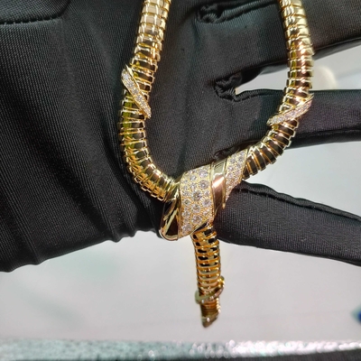 Serpenti 18 Kt vàng vàng dây chuyền thiết lập với Demi Pavé kim cương và mắt màu đen Onyx 18K vàng cao trang sức